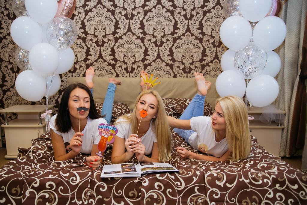 חארקיב Siesta Hotel מראה חיצוני תמונה