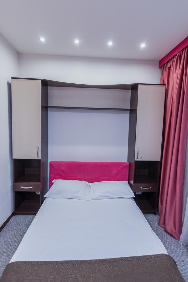 חארקיב Siesta Hotel מראה חיצוני תמונה