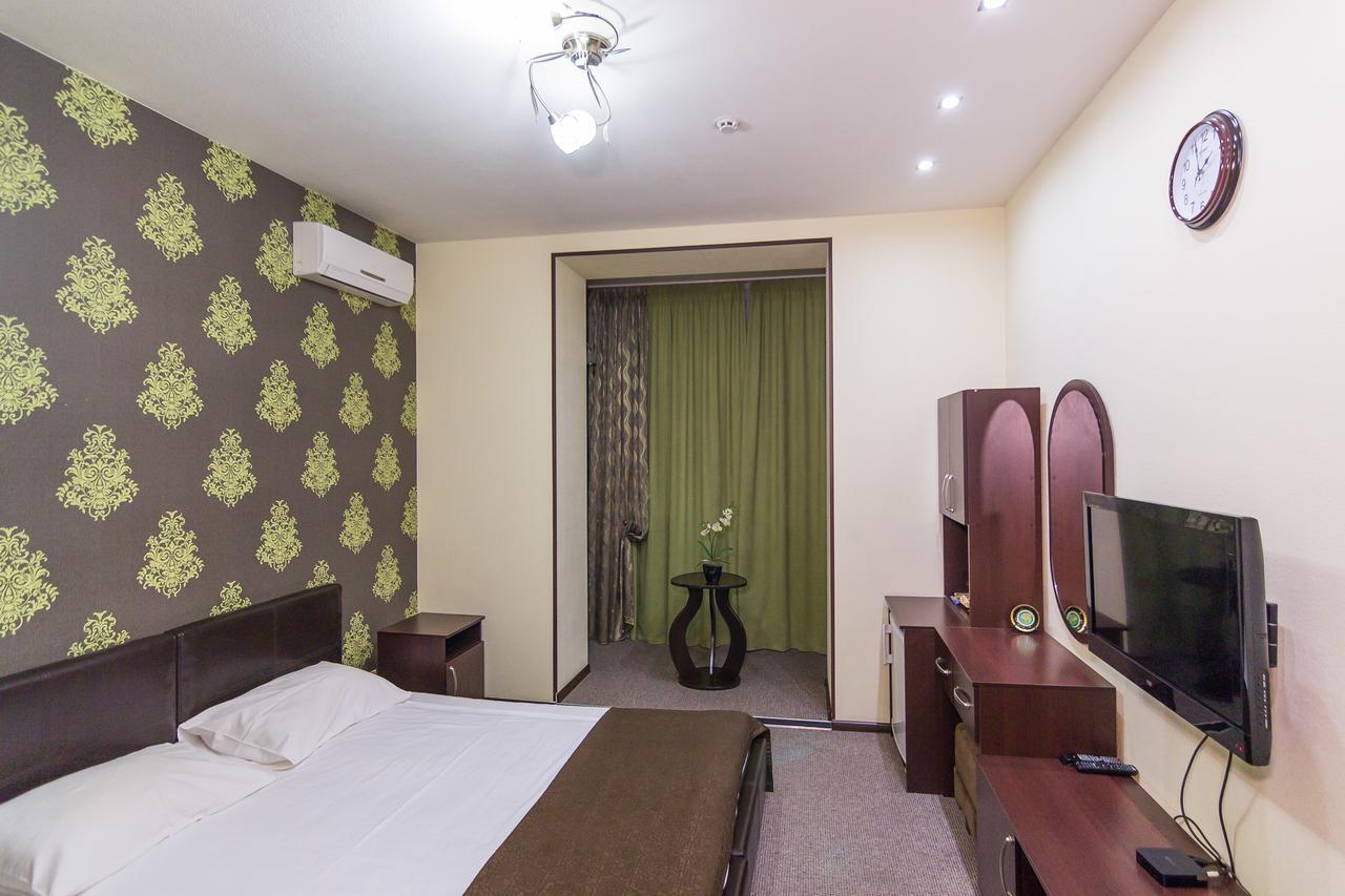 חארקיב Siesta Hotel מראה חיצוני תמונה